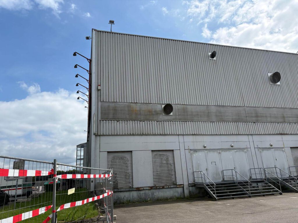 04_Industriegebaeude_Aussenansicht